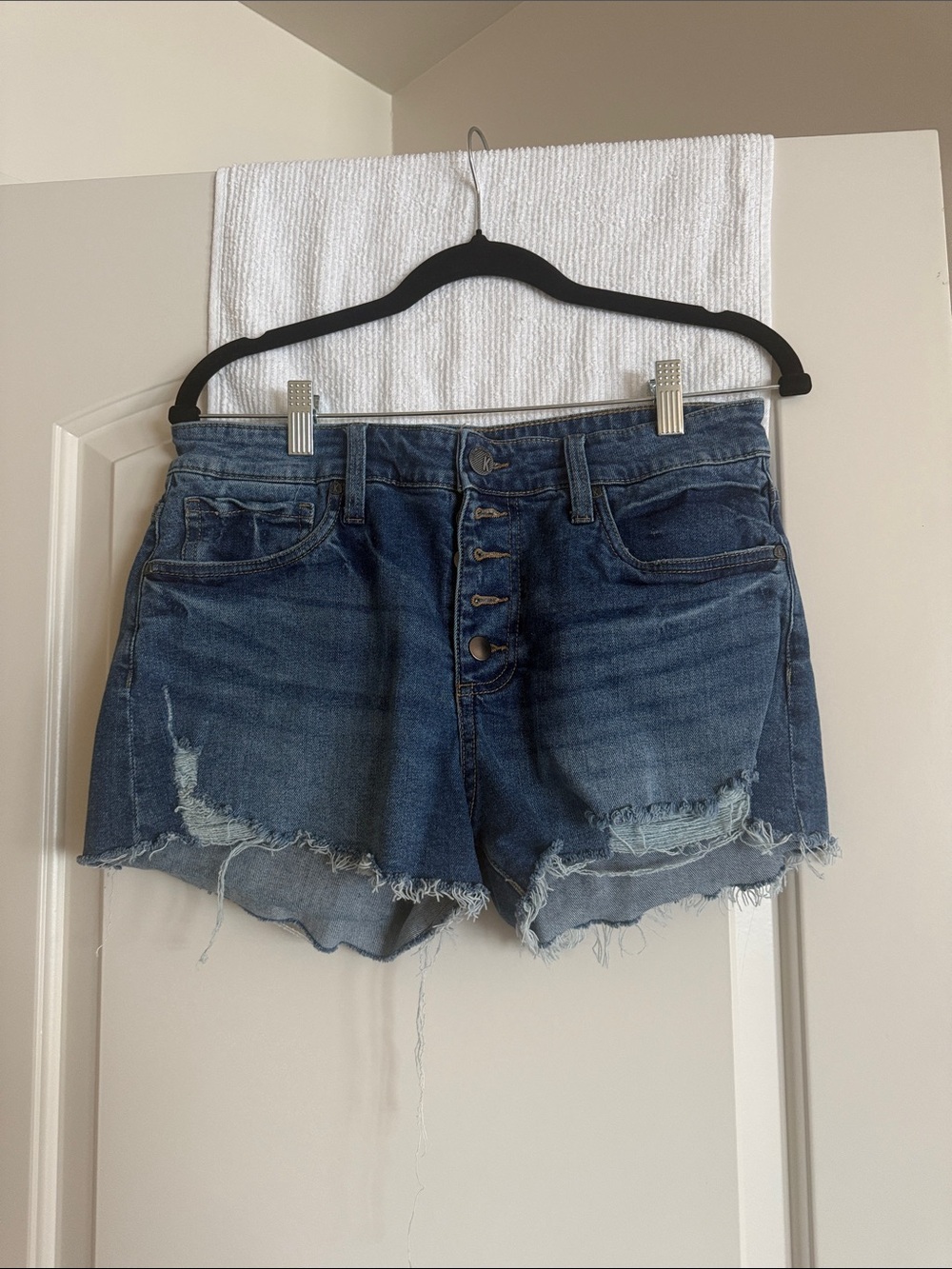 Kut from the Kloth Distressed Button-Front Denim Shorts - Blue